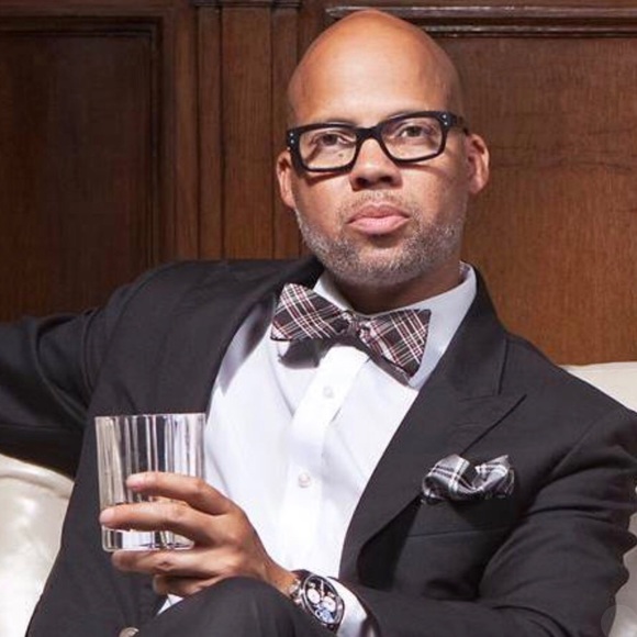 Meet Your Posher - Picture 1 of 7